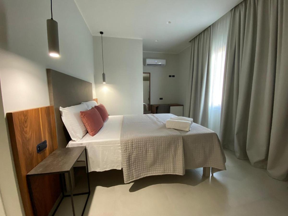 Villa Antonino จีอาร์ดีนี นักซอส ภายนอก รูปภาพ